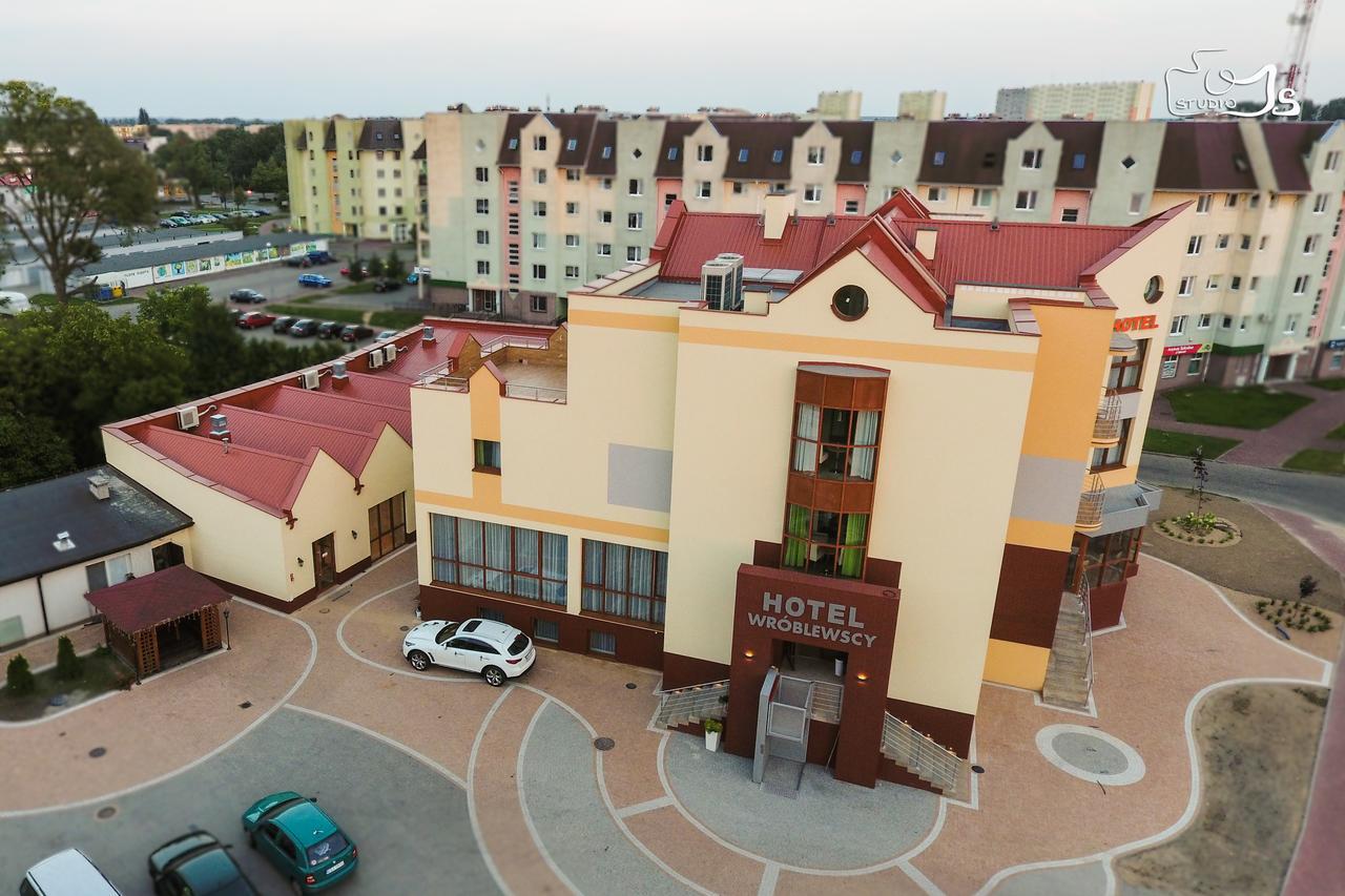 Hotel Wroblewscy Sieradz Exterior foto
